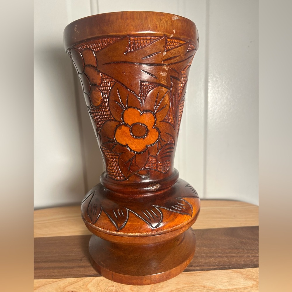 🌺Exceptional Vintage Mid-Century Hand-Carved Tropical Wood Vase🌺1960s